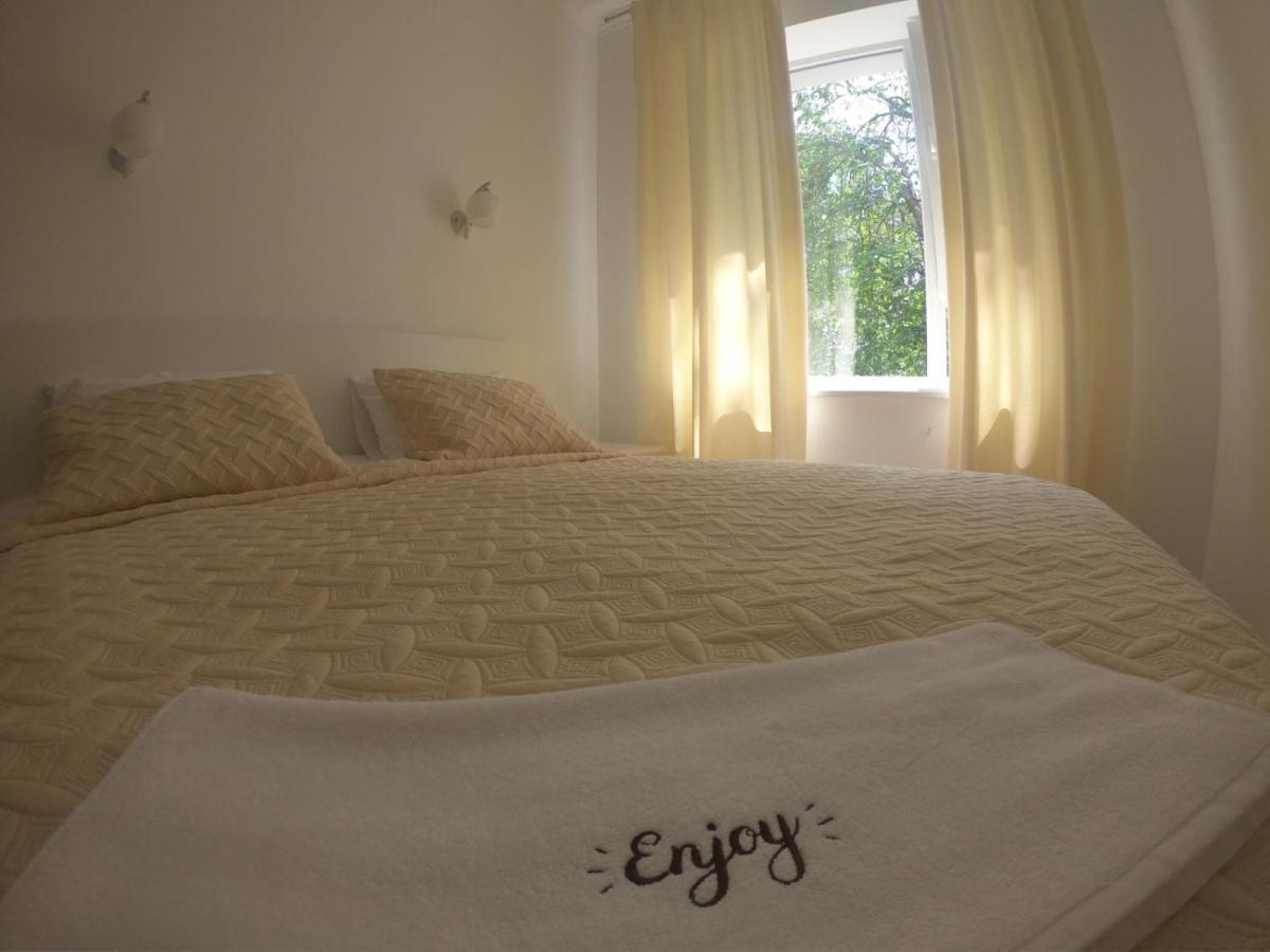 Boutique Hotel Enjoy Sergeyevka Extérieur photo